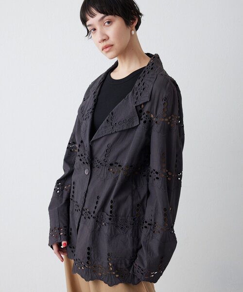 Whim Gazette(ウィムガゼット)の「レースジャケット(テーラードジャケット・レディース・オフホワイト/チャコールグレー・FREE)」の3枚目の写真