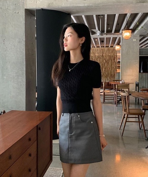 Teem Store(チームストア)の「ケーブル編み薄手夏ニット(Tシャツ/カットソー・レディース・グレー/サックスブルー/ブラック/ネイビー/ホワイト/アイボリー/ピンク・F)」の4枚目の写真