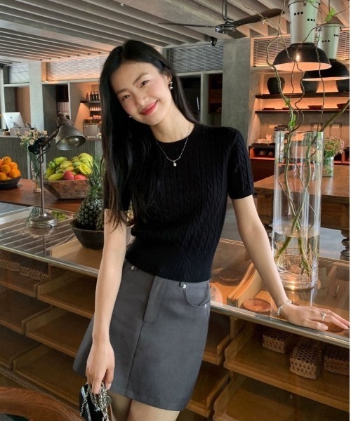 Teem Store(チームストア)の「ケーブル編み薄手夏ニット(Tシャツ/カットソー・レディース・グレー/サックスブルー/ブラック/ネイビー/ホワイト/アイボリー/ピンク・F)」の18枚目の写真