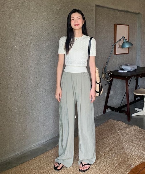 Teem Store(チームストア)の「ケーブル編み薄手夏ニット(Tシャツ/カットソー・レディース・グレー/サックスブルー/ブラック/ネイビー/ホワイト/アイボリー/ピンク・F)」の11枚目の写真