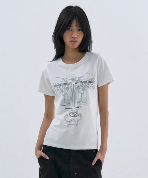 WELLBEING EXPRESS(ウェルビーイングエクスプレス)の「Flower Tattoo Tee White(Tシャツ/カットソー・レディース・その他・SMALL/MEDIUM/LARGE)」の1枚目の写真