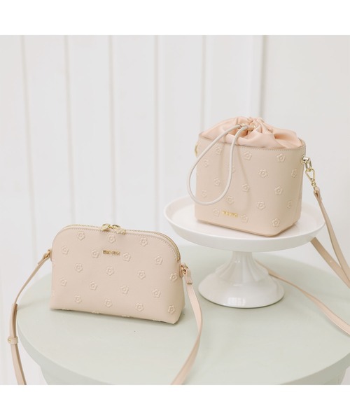 MARY QUANT（マリークワント）の「シンプルエンボスデイジー ドロストショルダー（ショルダーバッグ・レディース・ベージュ/ライトブルー/ブラック・FREE）」の7枚目の写真