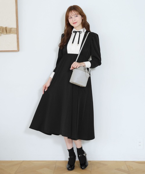 MARY QUANT（マリークワント）の「シンプルエンボスデイジー ドロストショルダー（ショルダーバッグ・レディース・ベージュ/ライトブルー/ブラック・FREE）」の15枚目の写真