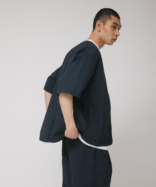 EKAL（エカル）の「『UR TECH』ナイロンタッサーベースボールシャツ（シャツ/ブラウス・メンズ・グレー/イエロー/ネイビー・MEDIUM/LARGE）」の11枚目の写真