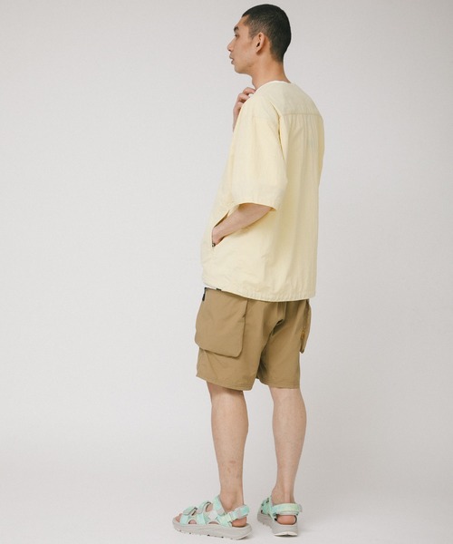 EKAL（エカル）の「『UR TECH』ナイロンタッサーベースボールシャツ（シャツ/ブラウス・メンズ・グレー/イエロー/ネイビー・MEDIUM/LARGE）」の19枚目の写真