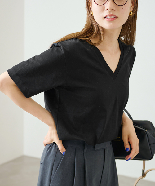 FRAMeWORK(フレームワーク)の「≪追加≫LOEFF/ロエフ 別注 Vネック TEE(Tシャツ/カットソー・レディース・ホワイト/ブラック/ブラウン・FREE)」の3枚目の写真