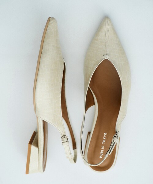 PUBLIC TOKYO（パブリックトウキョウ）の「【2026春新作】ポインテッドミュール（パンプス・レディース・ホワイト/ワイン/ブラック・1/2）」の4枚目の写真