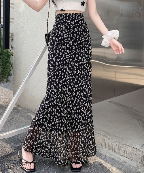 Diosfront(ディオスフロント)の「花柄マーメイドスカート(スカート・レディース・ブラック/レッド系その他/パープル系その他/ブラック系その他・L/M)」の7枚目の写真