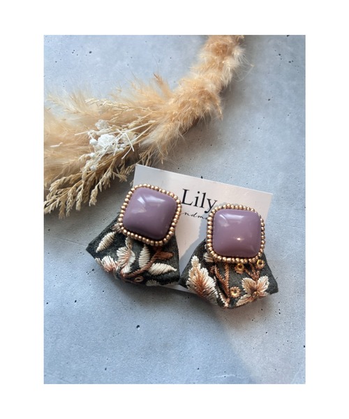 tone(トーン)の「【Lily accessory】レトロインド刺繡イヤリング(MA)(イヤリング・レディース・パープル・FREE)」の3枚目の写真
