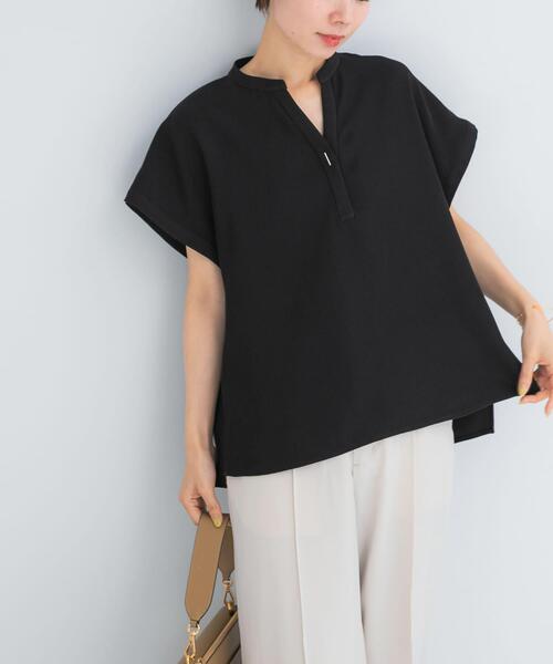 URBAN RESEARCH ROSSO WOMEN(アーバンリサーチ ロッソ)の「『セットアップ対応』 UVカット/接触冷感 バンドカラー プルオーバー(シャツ/ブラウス・レディース・オフホワイト/ブラック・FREE)」の17枚目の写真