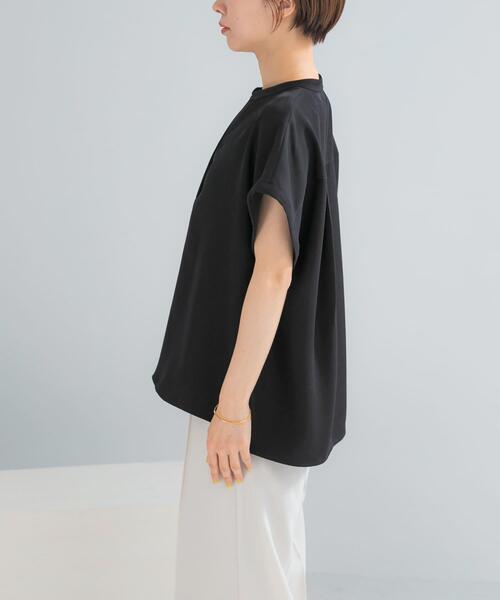 URBAN RESEARCH ROSSO WOMEN(アーバンリサーチ ロッソ)の「『セットアップ対応』 UVカット/接触冷感 バンドカラー プルオーバー(シャツ/ブラウス・レディース・オフホワイト/ブラック・FREE)」の10枚目の写真