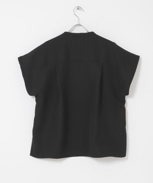 URBAN RESEARCH ROSSO WOMEN(アーバンリサーチ ロッソ)の「『セットアップ対応』 UVカット/接触冷感 バンドカラー プルオーバー(シャツ/ブラウス・レディース・オフホワイト/ブラック・FREE)」の6枚目の写真