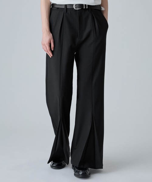 VELNUS(ベルナス)の「【VELNUS】Center Seam Draped Semi-Wide Flare Tuck Slacks/センターシームドレープセミワイドフレアタックスラックス(スラックス・メンズ・ブラック/ライトグレー・M/L/S)」の11枚目の写真