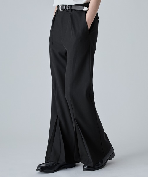 VELNUS(ベルナス)の「【VELNUS】Center Seam Draped Semi-Wide Flare Tuck Slacks/センターシームドレープセミワイドフレアタックスラックス(スラックス・メンズ・ブラック/ライトグレー・M/L/S)」の13枚目の写真