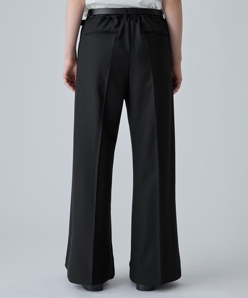 VELNUS(ベルナス)の「【VELNUS】Center Seam Draped Semi-Wide Flare Tuck Slacks/センターシームドレープセミワイドフレアタックスラックス(スラックス・メンズ・ブラック/ライトグレー・M/L/S)」の16枚目の写真