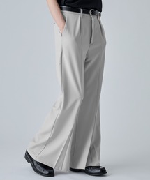 VELNUS（ベルナス）の「【VELNUS】Center Seam Draped Semi-Wide Flare Tuck Slacks/センターシームドレープセミワイドフレアタックスラックス（スラックス）」