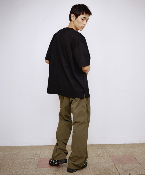 KALAPATTHAR（カラパタール）の「CN Wide Ankle Zipped Cargo Pants - KHAKI（スウェットパンツ・メンズ・その他・MEDIUM/LARGE/X-LARGE）」の17枚目の写真