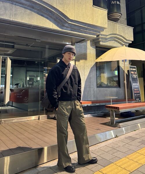 KALAPATTHAR（カラパタール）の「CN Wide Ankle Zipped Cargo Pants - KHAKI（スウェットパンツ・メンズ・その他・MEDIUM/LARGE/X-LARGE）」の2枚目の写真