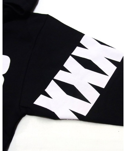 CHEER(チアー)の「ビッグシルエットスウェットパーカー(スウェット・レディース・ブラック/ホワイト・M/S/L)」の3枚目の写真