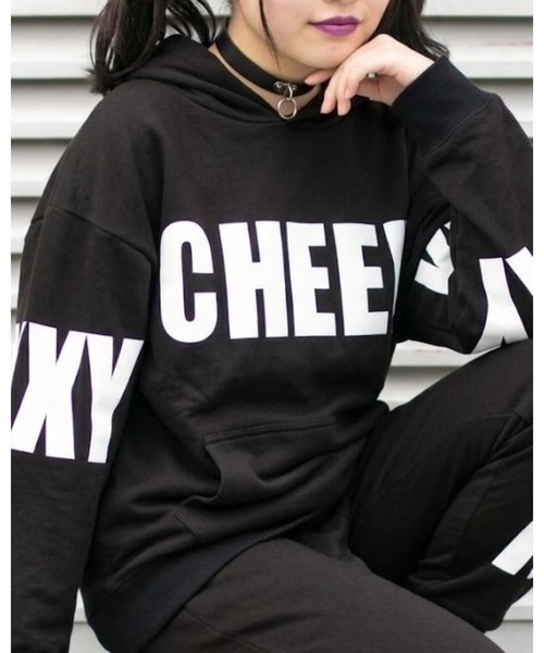CHEER(チアー)の「ビッグシルエットスウェットパーカー(スウェット・レディース・ブラック/ホワイト・M/S/L)」の12枚目の写真