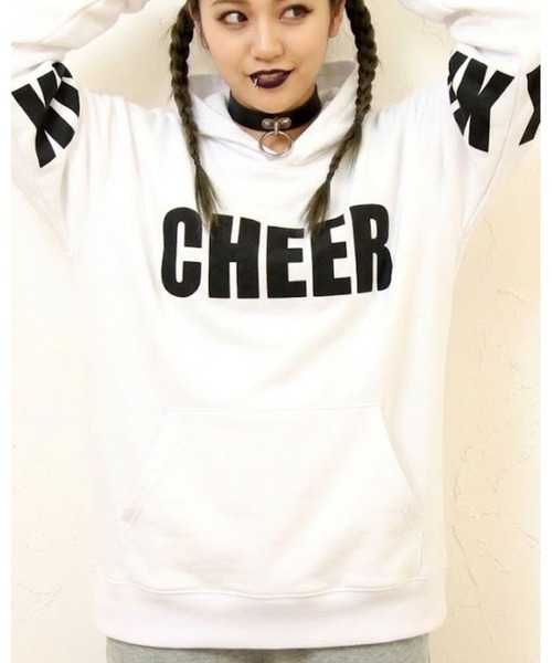 CHEER(チアー)の「ビッグシルエットスウェットパーカー(スウェット・レディース・ブラック/ホワイト・M/S/L)」の6枚目の写真