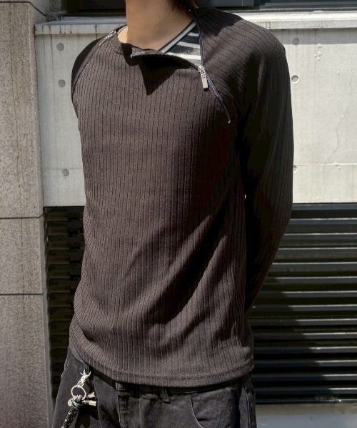 Never mind the XU / Chikashitsu+(ネバーマインド ザ エックスユー / チカシツプラス)の「【nmtc+】neck zip long sleeve / 【エヌエムティーシープラス】ネックジップ長袖Tシャツ(Tシャツ/カットソー・メンズ・ブラック/チャコール・ONE SIZE)」の12枚目の写真