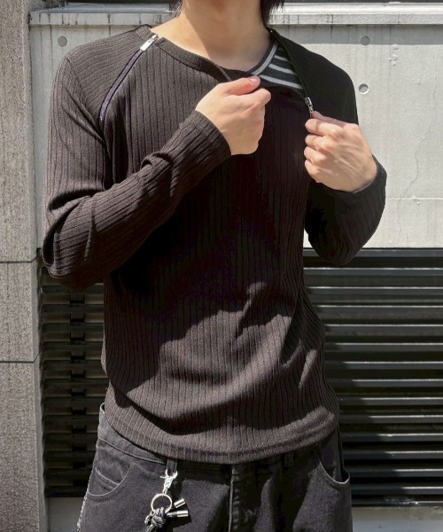 Never mind the XU / Chikashitsu+(ネバーマインド ザ エックスユー / チカシツプラス)の「【nmtc+】neck zip long sleeve / 【エヌエムティーシープラス】ネックジップ長袖Tシャツ(Tシャツ/カットソー・メンズ・ブラック/チャコール・ONE SIZE)」の11枚目の写真