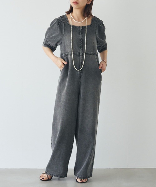 LOUNGEDRESS（ラウンジドレス）の「【PUFRILL/パフリル】デニムパフオールインワン（つなぎ/オールインワン・レディース・ブルー/ブラック・SMALL/X-SMALL）」の2枚目の写真