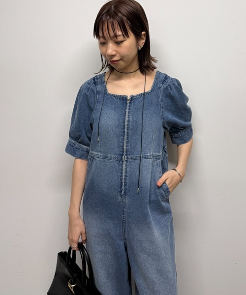 LOUNGEDRESS（ラウンジドレス）の「【PUFRILL/パフリル】デニムパフオールインワン（つなぎ/オールインワン・レディース・ブルー/ブラック・SMALL/X-SMALL）」の7枚目の写真