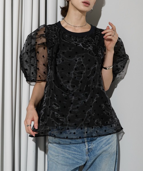 each(イーチ)の「フロッキードットパフスリーブオーガンジーTシャツ(Tシャツ/カットソー・レディース・ブラック/アイボリー・FREE)」の9枚目の写真