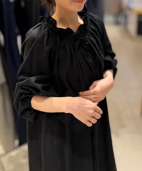 ST.ROONEY(セントルーニー)の「カフタンリネンワンピース【低身長・小柄女性向け】(ワンピース・レディース・グレイッシュベージュ/ブラック・XS)」の11枚目の写真