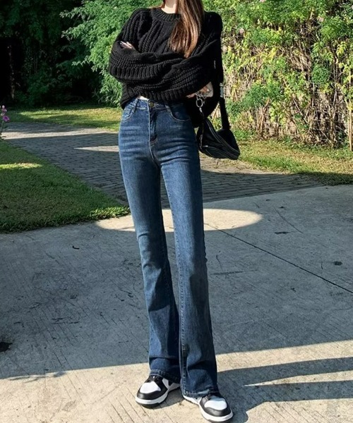 SEU(エスイーユー)の「デニムパンツ 美脚シルエット ハイウエスト スリムフレア ストレッチ 脚長効果 オフィスカジュアル きれいめカジュアル レディース韓国風(デニムパンツ・レディース・ブラック/ブルー・M/L)」の15枚目の写真
