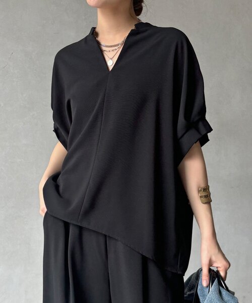 DouDou(ドゥドゥ)の「【WEB限定】接触冷感スキッパーシャツ(シャツ/ブラウス・レディース・ブラック/オレンジ/ベージュ/チャコールグレー/ブラウン・FREE)」の1枚目の写真