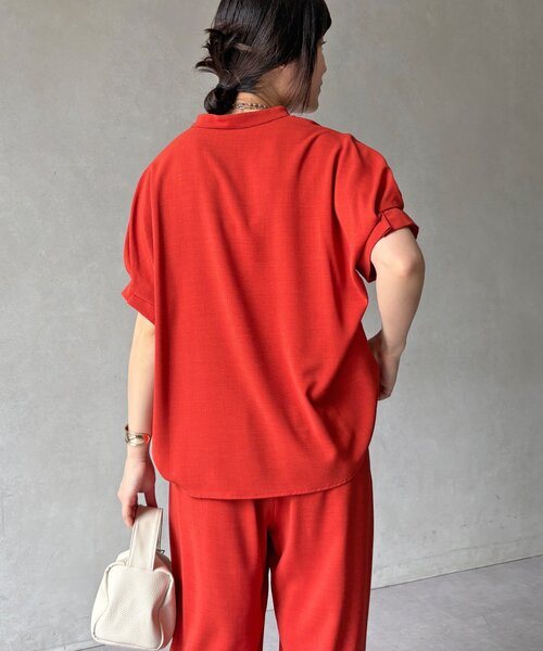 DouDou(ドゥドゥ)の「【WEB限定】接触冷感スキッパーシャツ(シャツ/ブラウス・レディース・ブラック/オレンジ/ベージュ/チャコールグレー/ブラウン・FREE)」の10枚目の写真
