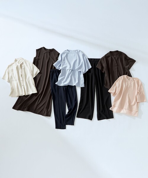 23区 L（ニジュウサンクオオキイサイズ）の「ストレッチジョーゼット キーネック ブラウス（Tシャツ/カットソー・レディース・ライトグリーン系/ダークブラウン系/ベージュ系/ネイビー系・44/46）」の11枚目の写真