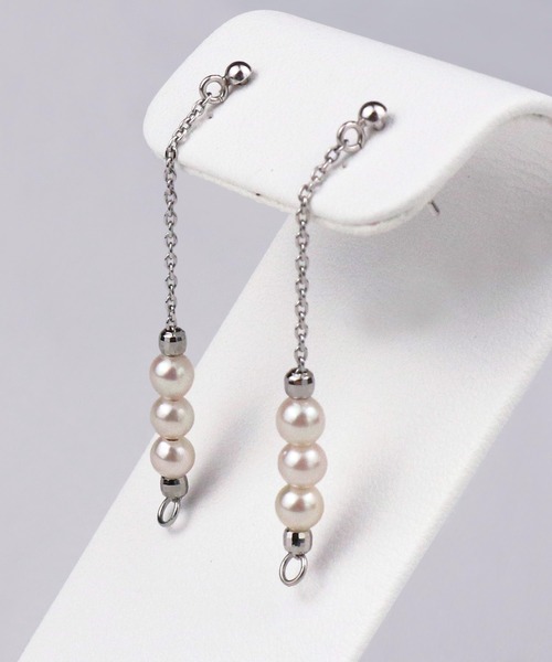 Seashore Uwajima Akoya Pearls（シーショアウワジマアコヤシンジュ）の「あこや真珠 3連 ベビーパール 2way チェーンピアス SV925（ピアス（両耳用）・レディース・ホワイト×シルバー・ONESIZE）」の8枚目の写真