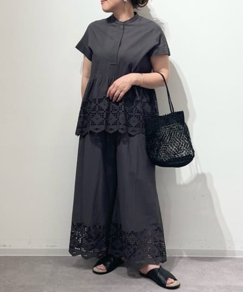 human woman(ヒューマンウーマン)の「◆【ウォッシャブル】インドシフリーチュニックブラウス(シャツ/ブラウス・レディース・ホワイト/グレー系その他・MEDIUM)」の18枚目の写真