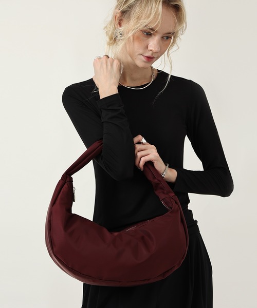 style code(スタイルコード)の「ZOZO限定【STYLE CODE/スタイルコード】ナイロン アーク ワンショルダーバッグ(ショルダーバッグ・レディース・ワインレッド/ブラック・FREE)」の9枚目の写真
