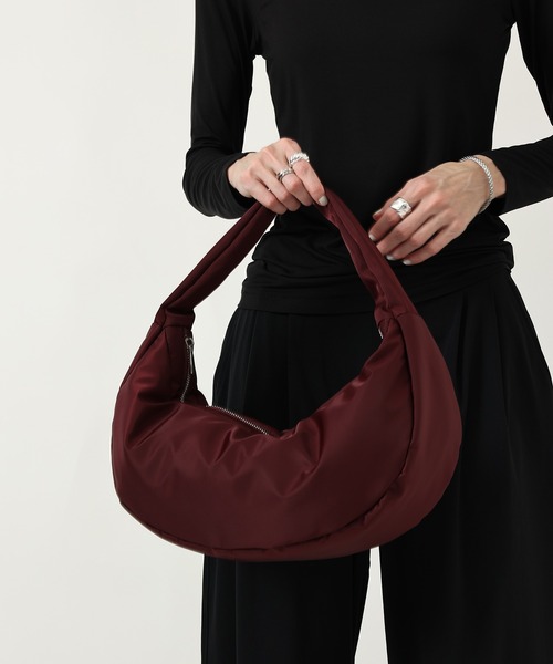 style code(スタイルコード)の「ZOZO限定【STYLE CODE/スタイルコード】ナイロン アーク ワンショルダーバッグ(ショルダーバッグ・レディース・ワインレッド/ブラック・FREE)」の5枚目の写真