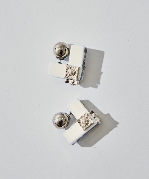 TOGA PULLA(トーガ プルラ)の「【TOGA PULLA/トーガプルラ】Marble motif pierced earrings/マーブルモチーフピアスイヤリング(ピアス(両耳用)・レディース・ホワイト/グリーン/イエロー・FREE)」の9枚目の写真