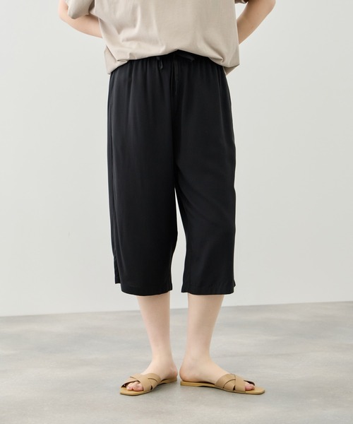 NAVY(ネイビー)の「【SARARI /サラリ】通気性 速乾 レーヨン無地ステテコパンツ(その他パンツ・レディース・ネイビー/ブラック/ベージュ・S/M/L)」の12枚目の写真