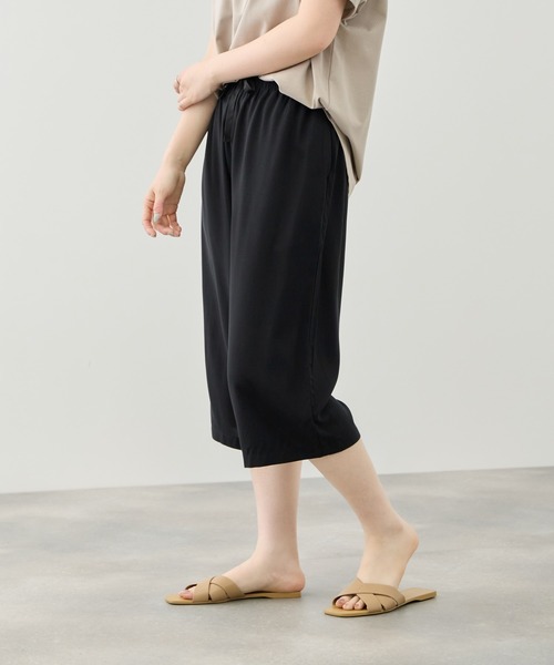 NAVY(ネイビー)の「【SARARI /サラリ】通気性 速乾 レーヨン無地ステテコパンツ(その他パンツ・レディース・ネイビー/ブラック/ベージュ・S/M/L)」の13枚目の写真