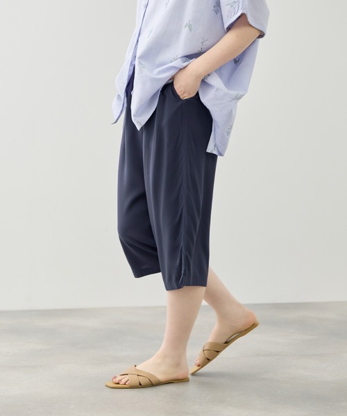 NAVY(ネイビー)の「【SARARI /サラリ】通気性 速乾 レーヨン無地ステテコパンツ(その他パンツ・レディース・ネイビー/ブラック/ベージュ・S/M/L)」の16枚目の写真