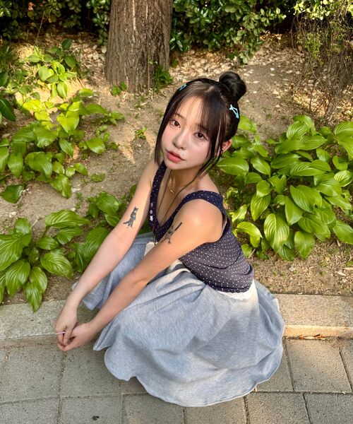 NAAIEEN(ナイエン)の「スタードットワンショルダー半袖Tシャツ(Tシャツ/カットソー・レディース・ホワイト/スカイブルー・FREE)」の11枚目の写真