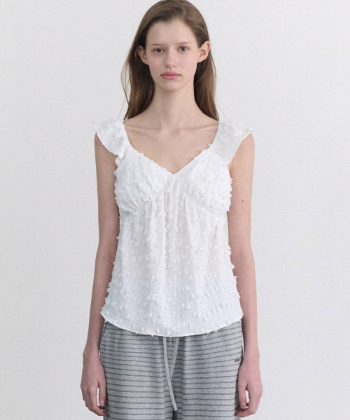 ANDNEEDS（アンドニーズ）の「Bell shirring blouse (white)（シャツ/ブラウス・レディース・その他・FREE）」の3枚目の写真