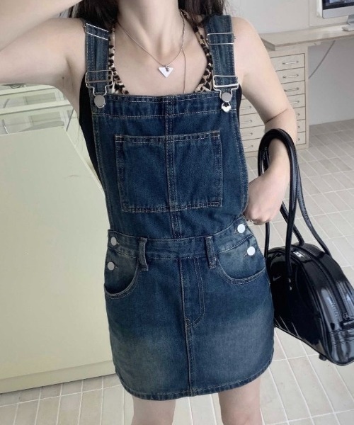 NANEA（ナネア）の「デニム サロペット ミニスカート（ジャンパースカート・レディース・ブルー・MEDIUM）」の10枚目の写真