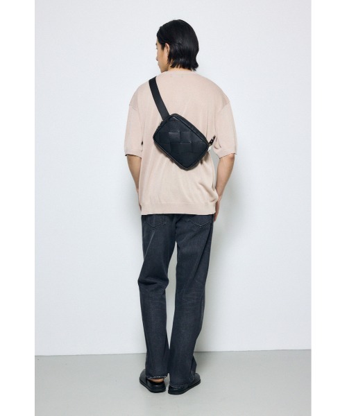 AZUL by moussy(アズールバイマウジー)の「イントレチャートボディーバッグ(ボディバッグ/ウエストポーチ・メンズ・グレー/ブラック・FREE)」の5枚目の写真