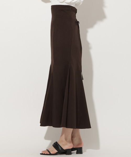 AND COUTURE(アンドクチュール)の「レースアップマーメイドスカート(スカート・レディース・グレー/ベージュ/ダークブラウン・SMALL/MEDIUM)」の11枚目の写真