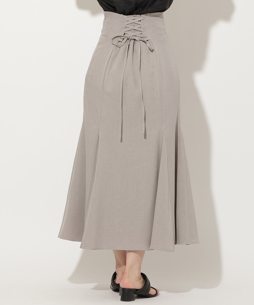 AND COUTURE(アンドクチュール)の「レースアップマーメイドスカート(スカート・レディース・グレー/ベージュ/ダークブラウン・SMALL/MEDIUM)」の6枚目の写真