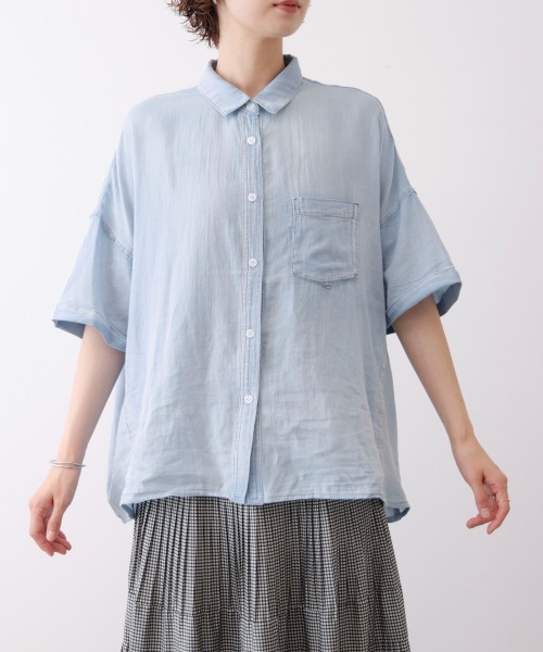 Bou Jeloud(ブージュルード)の「シアーデニムシャツ(シャツ/ブラウス・レディース・サックスブルー/インディゴブルー・38)」の3枚目の写真